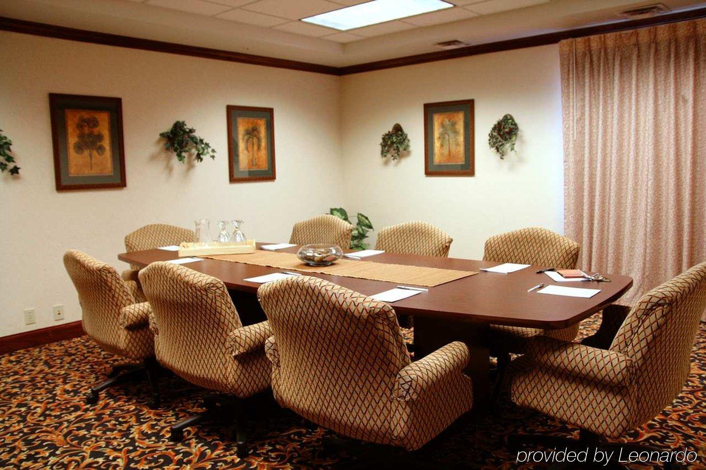 Hampton Inn & Suites Tulsa-Woodland Hills Facilities photo